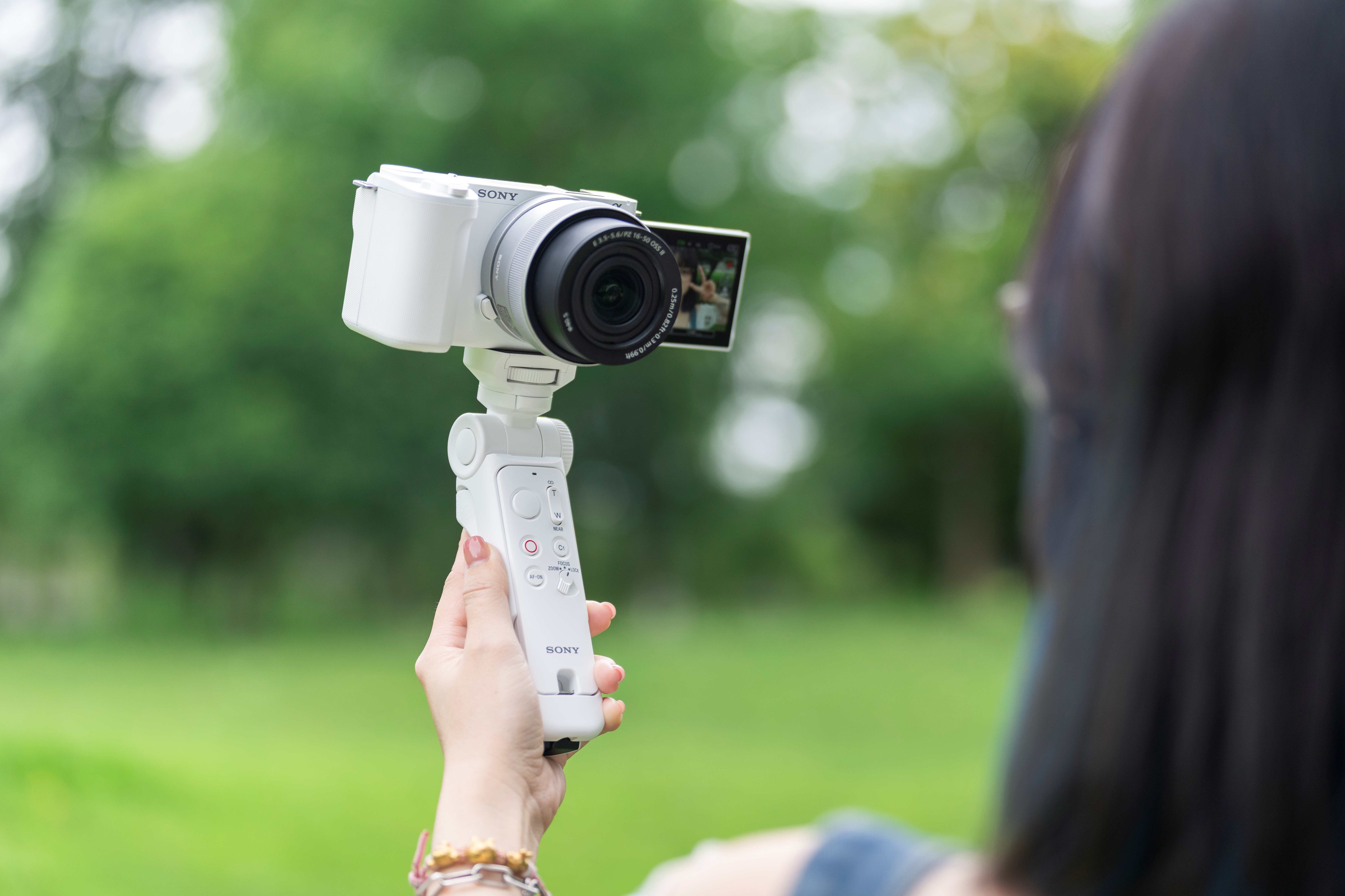 无线畅连 遥控随拍——索尼发布无线蓝牙拍摄手柄GP-VPT3 和无线蓝牙遥控器RMT插图2