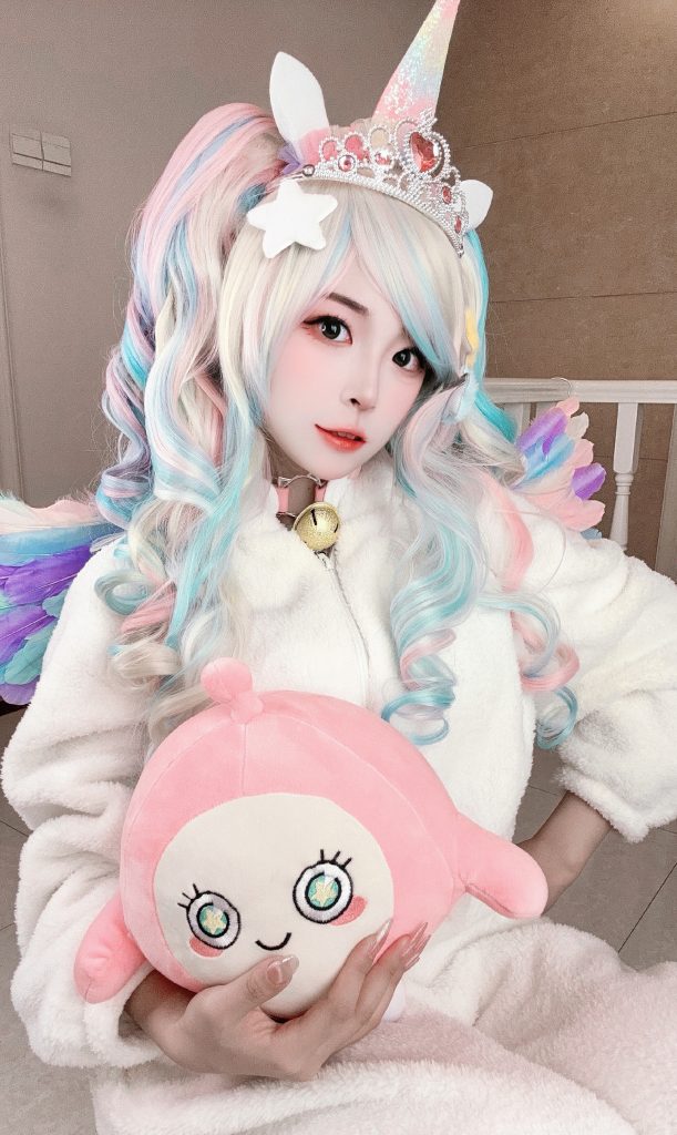 《蛋仔派对》独角兽·芬妮亚cosplay插图1