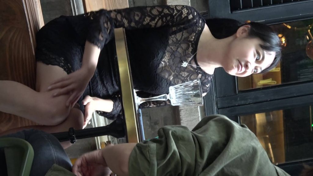 精选街拍摄影 No.001 性感蕾丝包臀裙高跟美女 [1V/1.40GB]插图