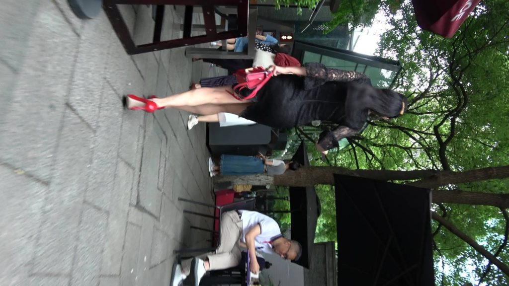 精选街拍摄影 No.001 性感蕾丝包臀裙高跟美女 [1V/1.40GB]插图5