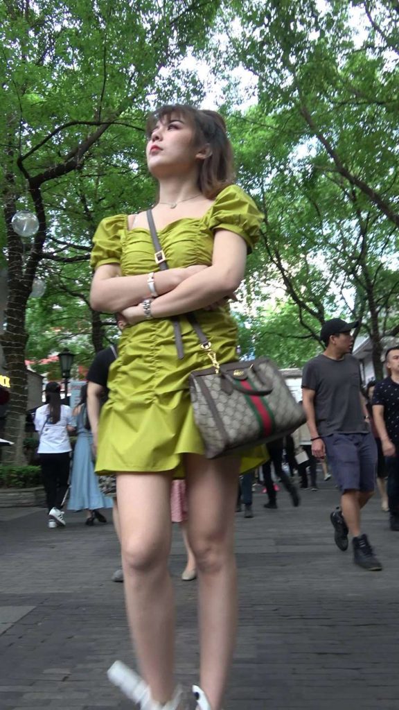 精选街拍摄影 No.003 性感连衣裙性感高跟美眉 [1V/942MB]插图2