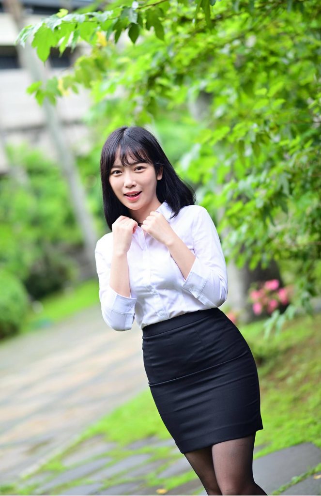 精选街拍摄影 No.043 塔塔醬 OL黑絲美腿 [53P/18MB]插图2