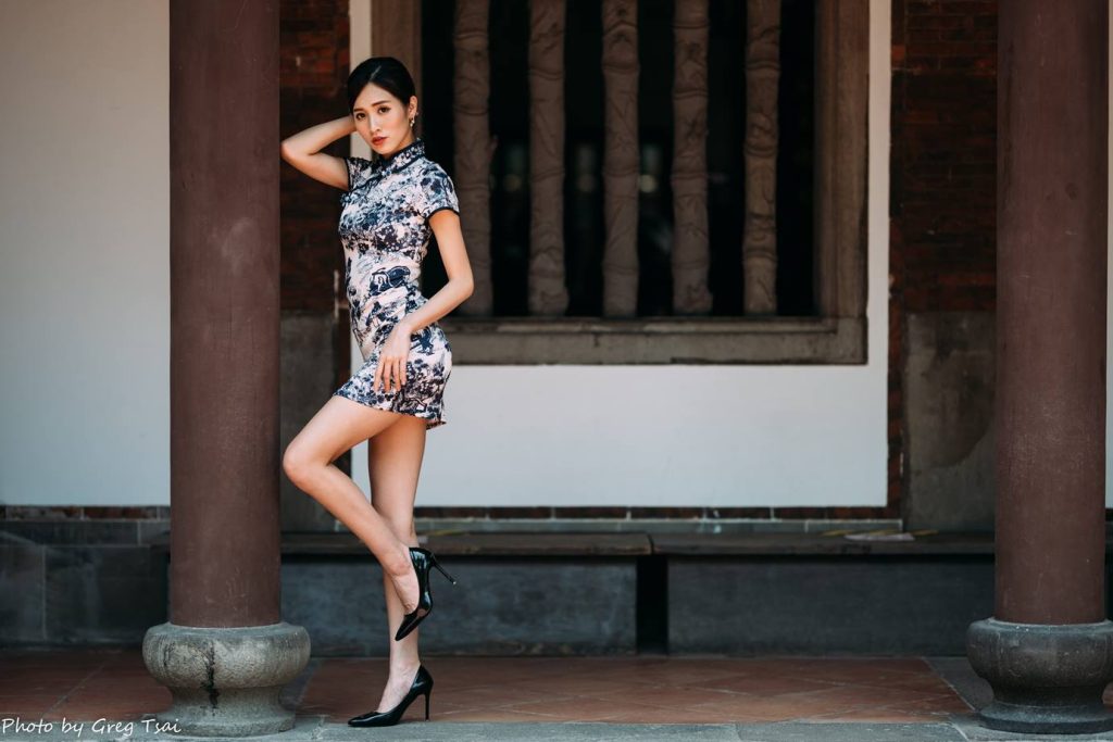 精选街拍摄影 No.044 張筠 短旗袍絲襪高跟美腿 [54P/81MB]插图3