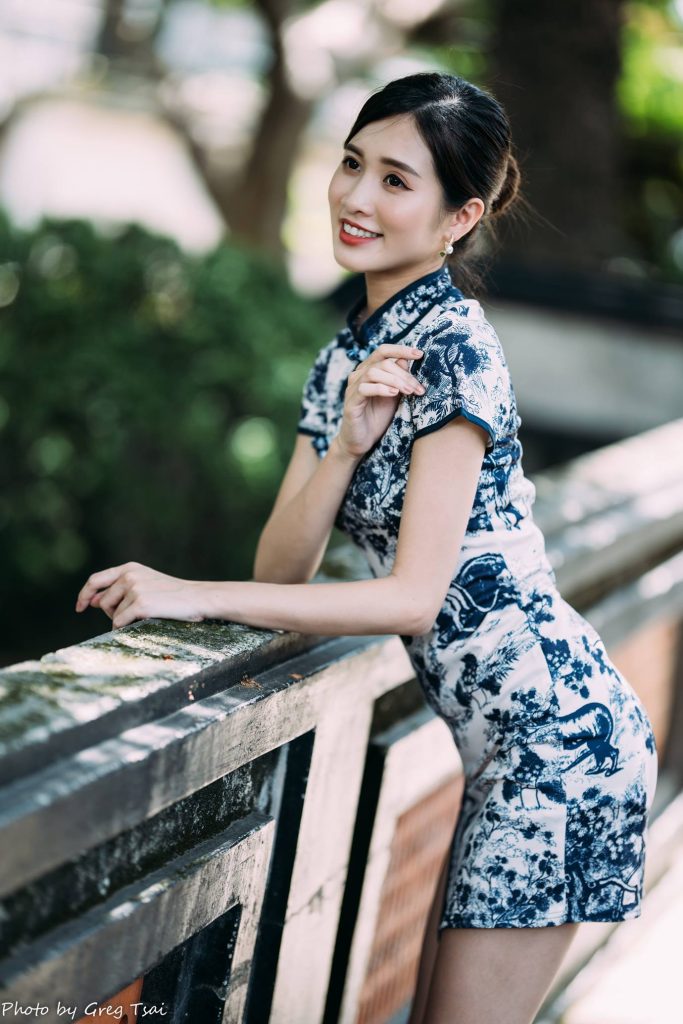 精选街拍摄影 No.044 張筠 短旗袍絲襪高跟美腿 [54P/81MB]插图2