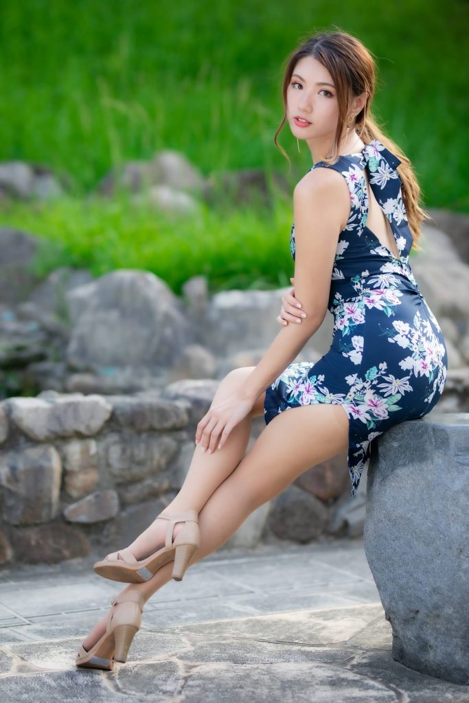 精选街拍摄影 No.050 張倫甄 絲襪高跟美腿 [69P/137MB]插图