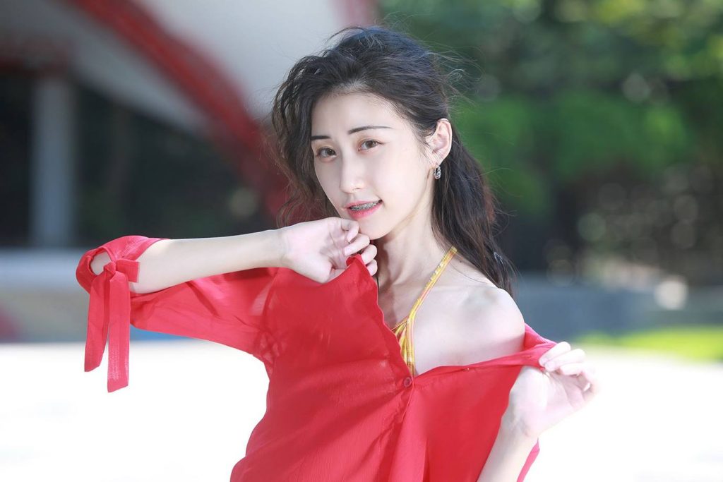 精选街拍摄影 No.055 王紅 性感比基尼涼高美腿 [107P/134MB]插图1