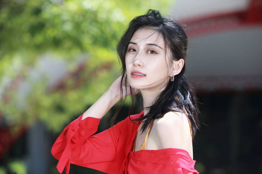 精选街拍摄影 No.055 王紅 性感比基尼涼高美腿 [107P/134MB]插图2