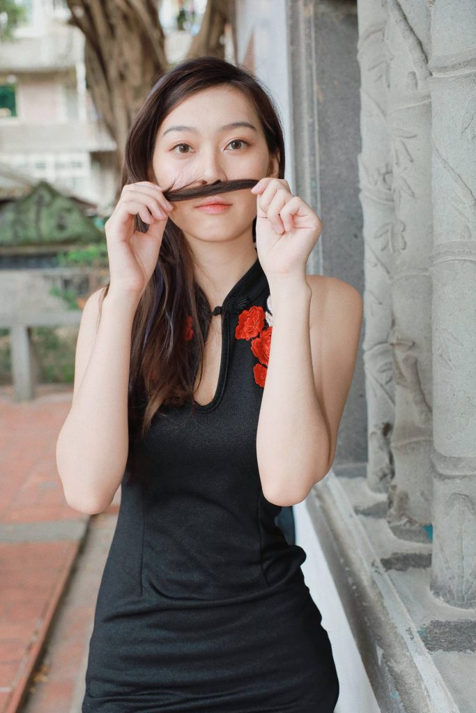 精选街拍摄影 No.067 文文熊 黑色旗袍絲襪高跟美腿 [54P/77MB]插图1