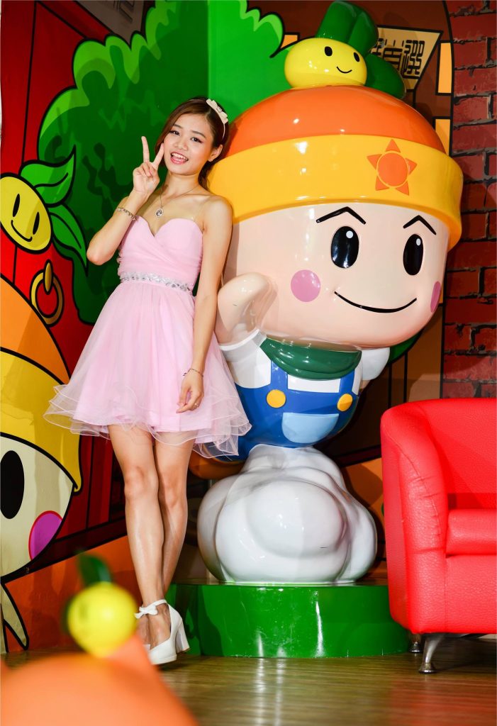 精选街拍摄影 No.083 張元偵 粉紅小禮服高跟美腿 001 [150P/467MB]插图3