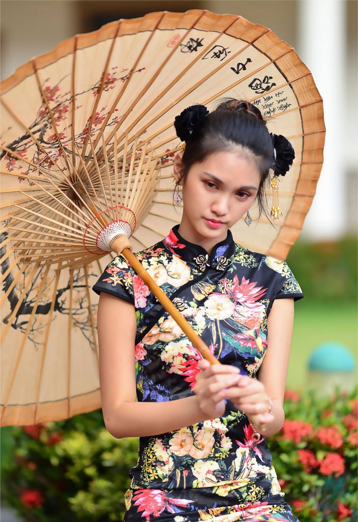 精选街拍摄影 No.085 陳濛欣 短旗袍高跟美腿 001 [100P/305MB]插图2