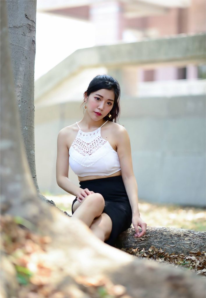 精选街拍摄影 No.088 莎莎 露肚高衩長裙高跟美腿 [122P/244MB]插图