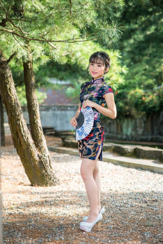 精选街拍摄影 No.097 余宸 短旗袍高跟美腿 [131P/203MB]插图5