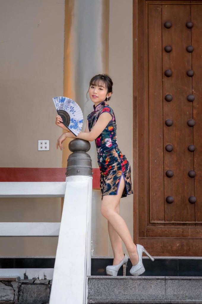 精选街拍摄影 No.097 余宸 短旗袍高跟美腿 [131P/203MB]插图2