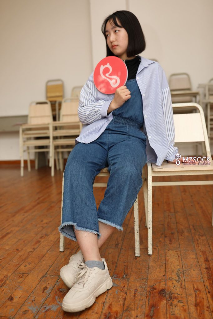 [MZSOCK]爱美足 No.001 肖弧 [123P/456MB]插图1