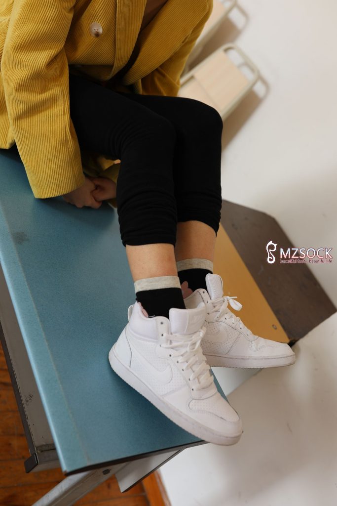 [MZSOCK]爱美足 No.002 佳妹 [132P/396MB]插图4