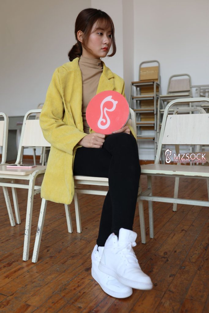 [MZSOCK]爱美足 No.002 佳妹 [132P/396MB]插图1