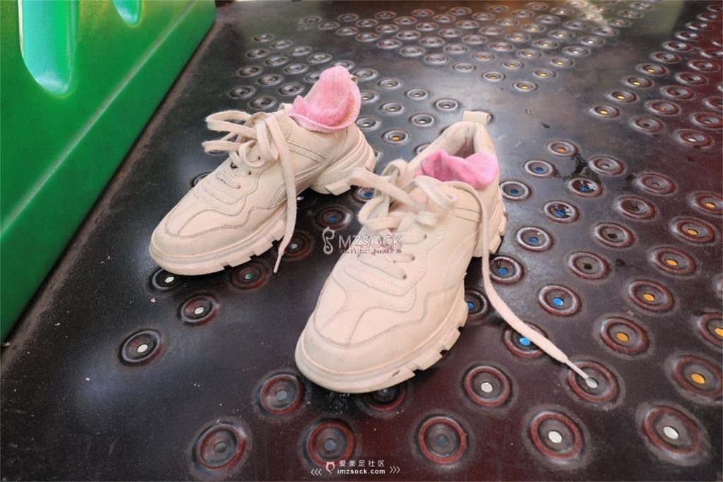 [MZSOCK]爱美足 No.047 悦悦 [70P/199MB]插图