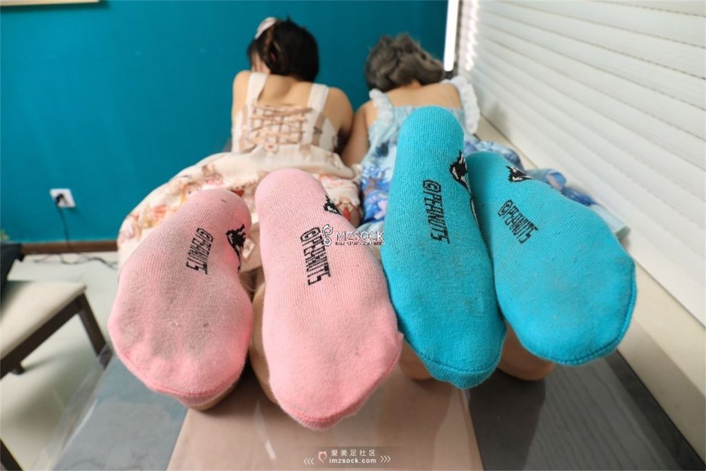 [MZSOCK]爱美足 No.054 果儿.豆豆 [71P/174MB]插图1