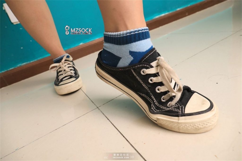 [MZSOCK]爱美足 No.057 果儿 [45P/93MB]插图