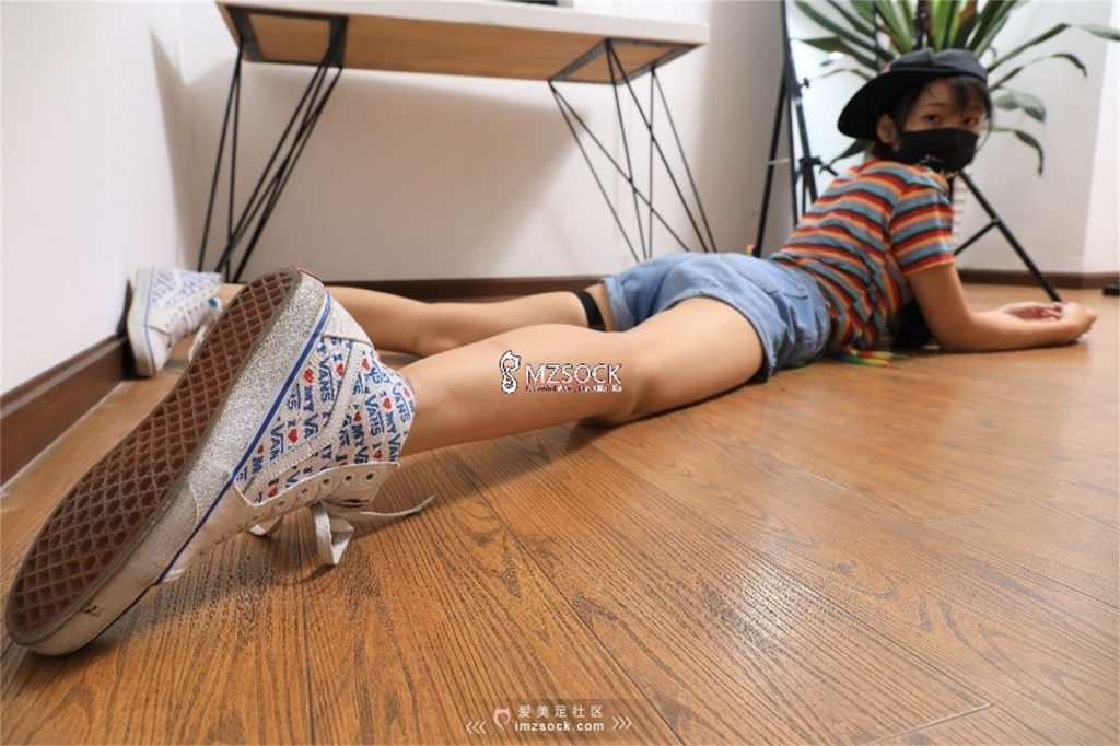 爱美足社区 2019-9-17 NO.058 大长腿叮叮 [91P/258MB]插图