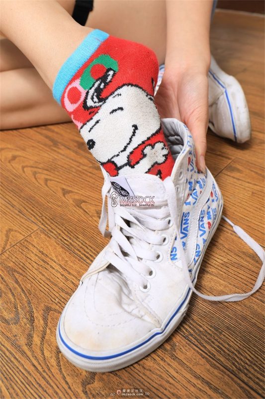 爱美足社区 2019-9-17 NO.058 大长腿叮叮 [91P/258MB]-无料摄影圈