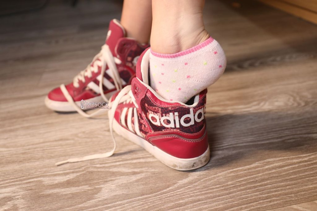 [MZSOCK]爱美足 No.067 悦悦 [76P/326MB]插图