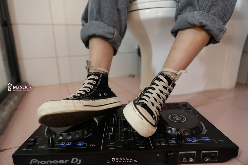 [MZSOCK]爱美足 No.086 婷婷 [90P/164MB]插图2