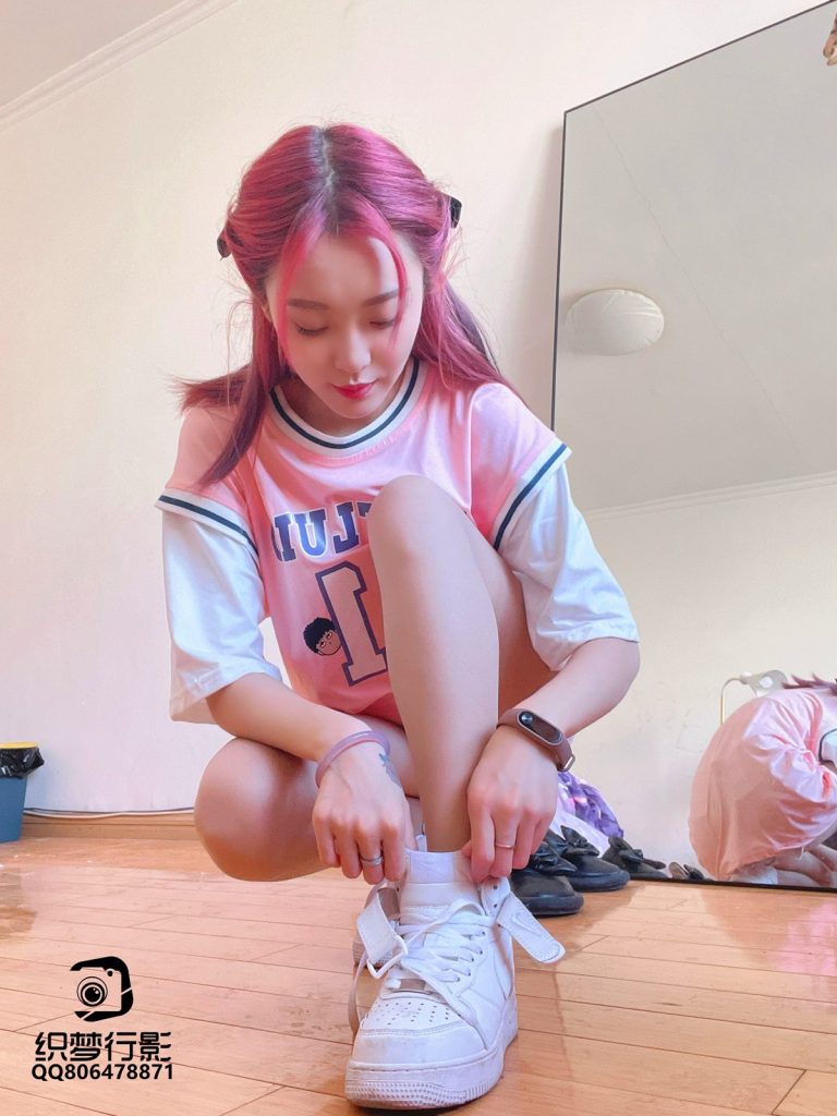 [织梦映像]NO.015 美女自拍系列第003期[75P/1V/1.18GB]插图