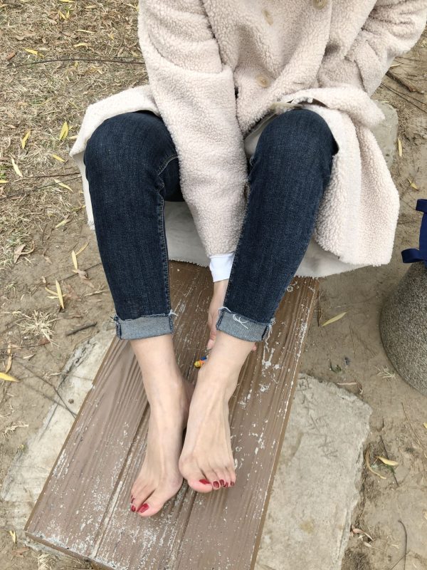 安乔乔儿(Nia乔乔) NO.010 红甲果足[129P/760MB]-无料摄影圈