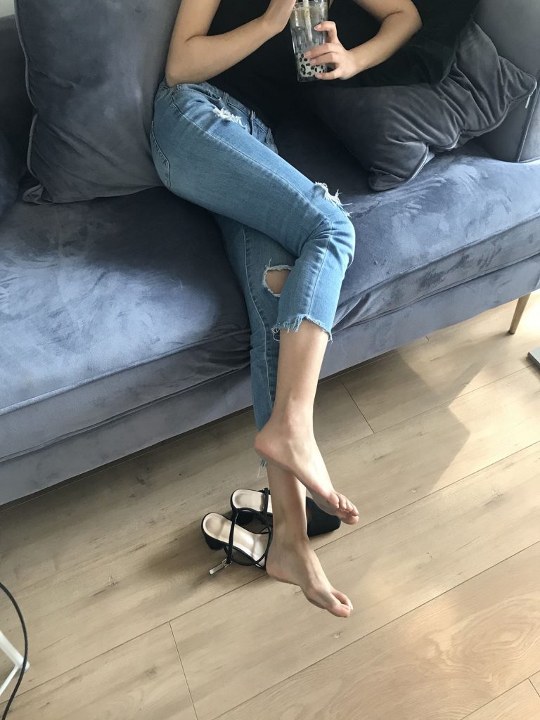 安乔乔儿(Nia乔乔) NO.015 脏脚踩鸡蛋[116P/412MB]插图3