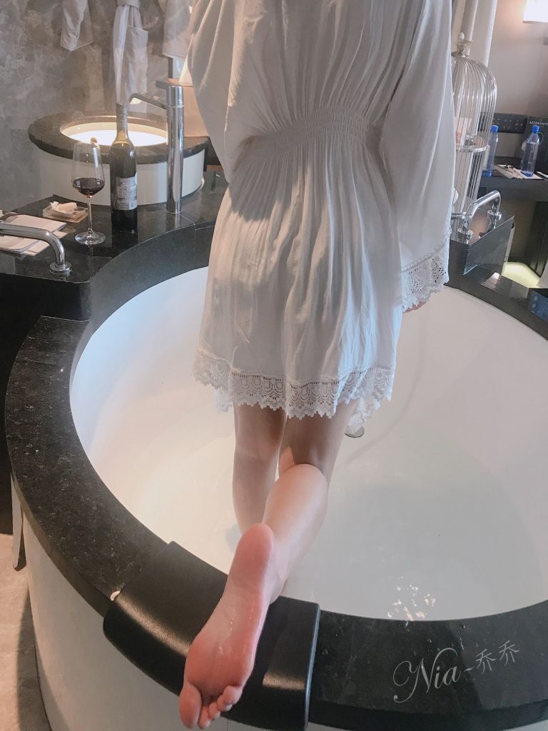 安乔乔儿(Nia乔乔) 025 美人出浴[120P/295MB]插图