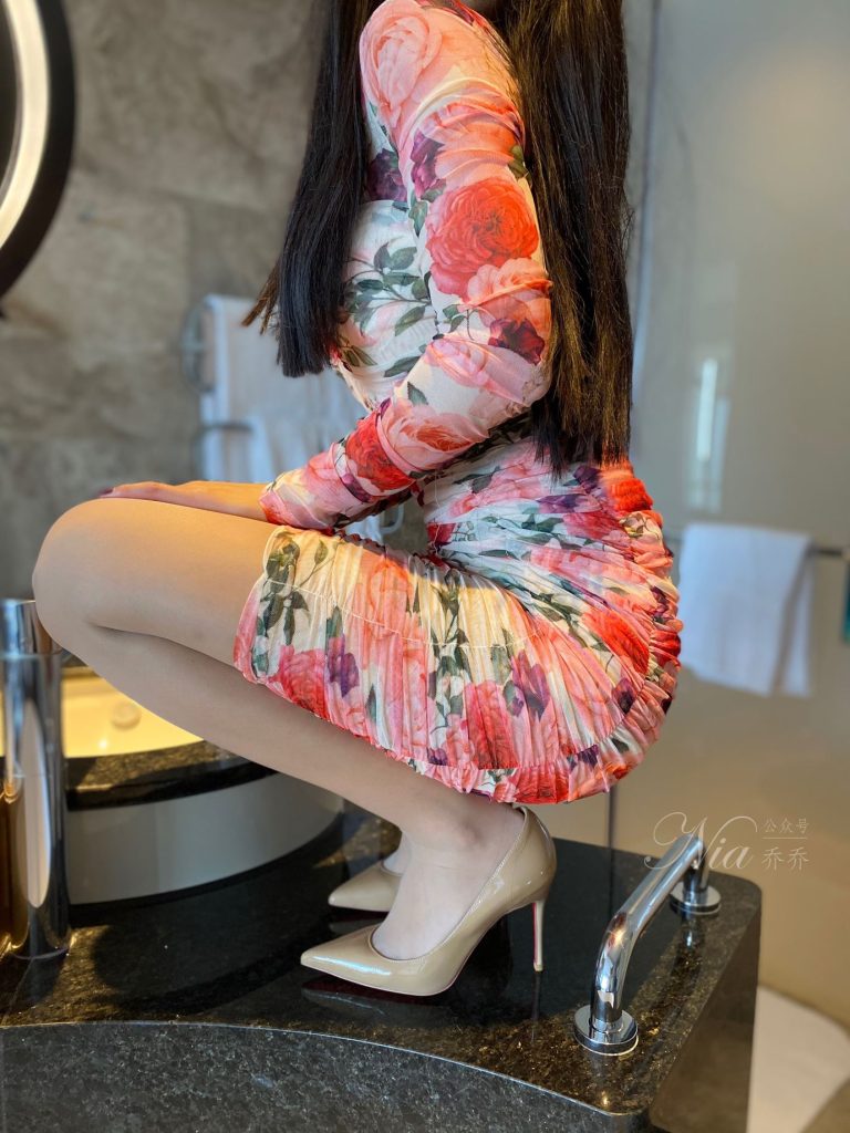 安乔乔儿(Nia乔乔) NO.036 温柔少妇风[90P/1V/925MB]插图