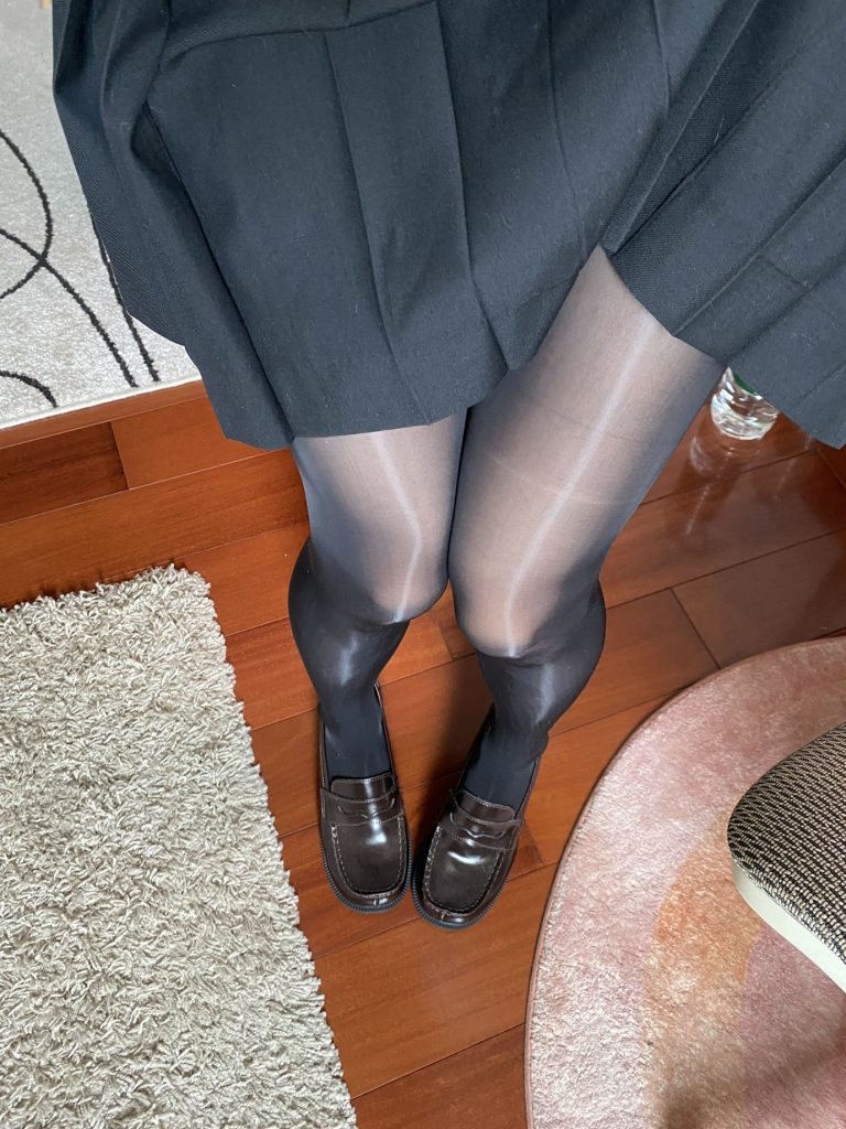 51酱 NO.005 – 油光袜[59P/4V/284MB]插图3