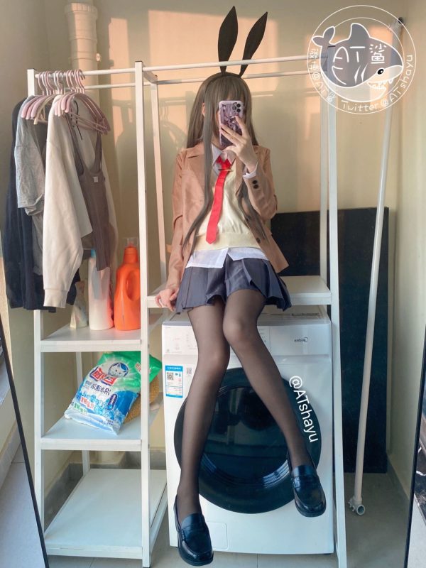 AT鲨 – 麻衣学姐 [51P/1V/21MB]-无料摄影圈