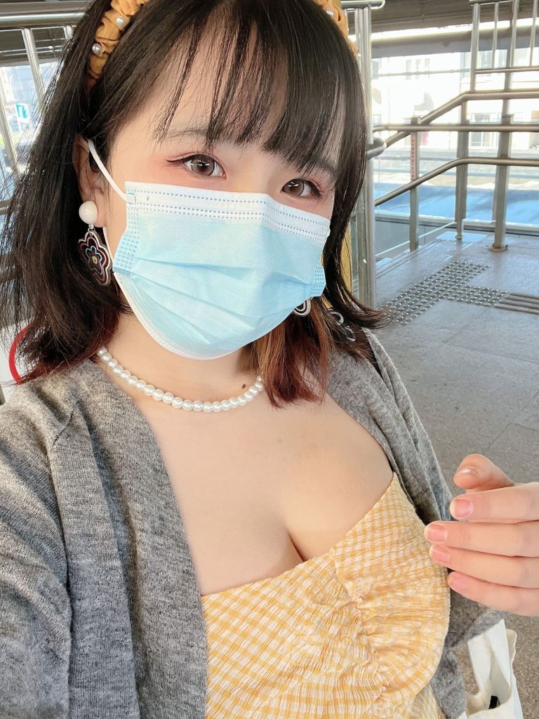 阿半今天很开心 NO.031 – 黄色抹胸[68P/1V/512MB]插图2