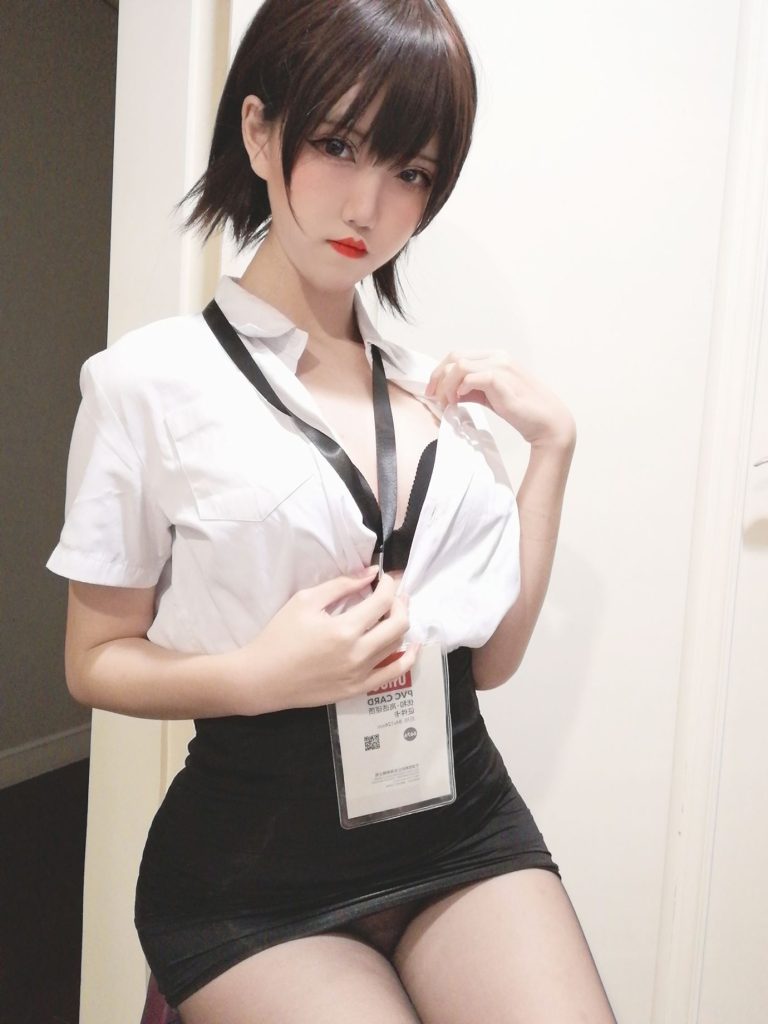 阿薰kaOri NO.002 – 黑丝OL[45P/188MB]插图3