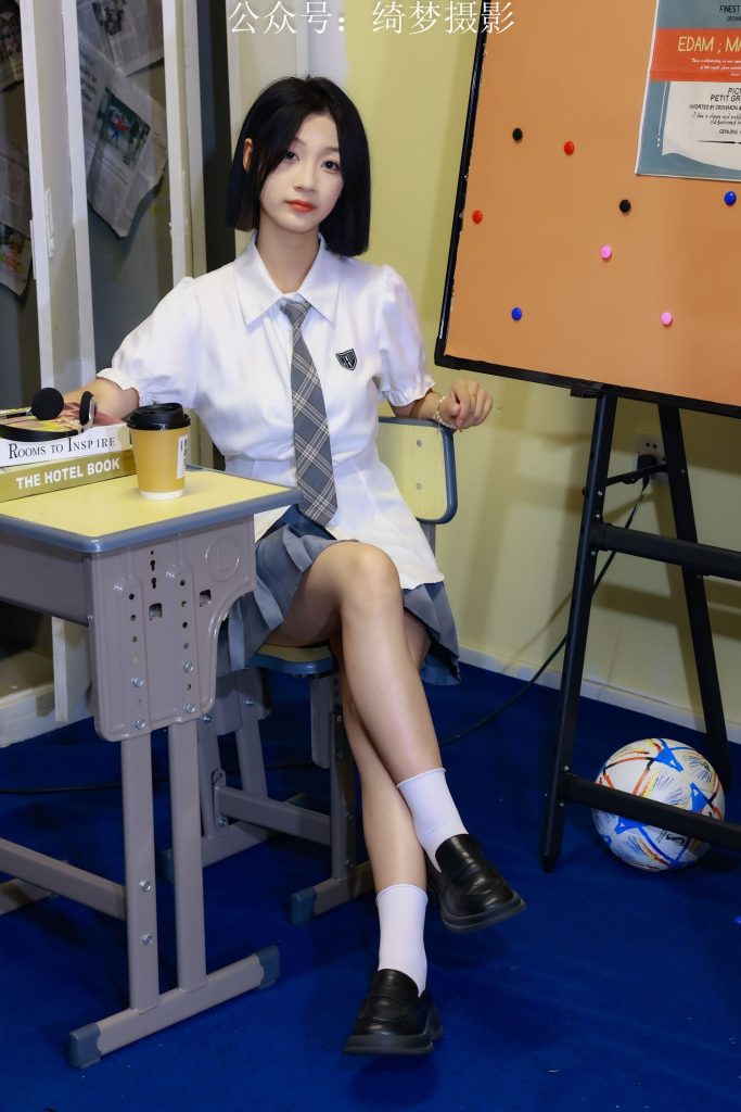 绮梦摄影 2024.08.29 NO.010 Light 珍藏无修无水印版[632P/1V/12.6GB]插图3