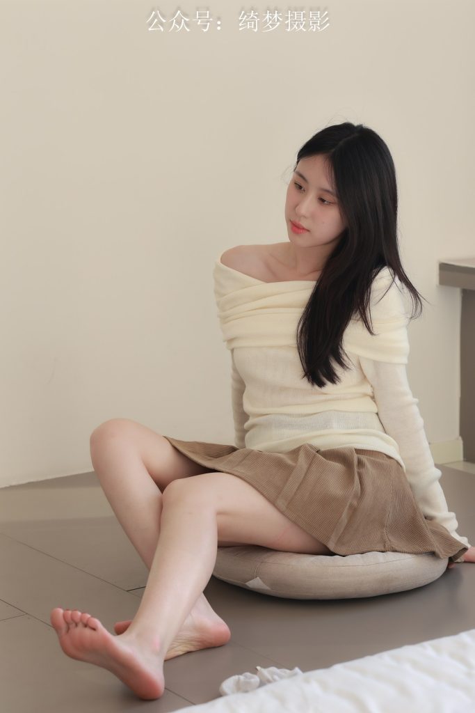 绮梦摄影 2024.09.02 NO.014 yaya 珍藏无修无水印版[796P/1V/16.6GB]插图1