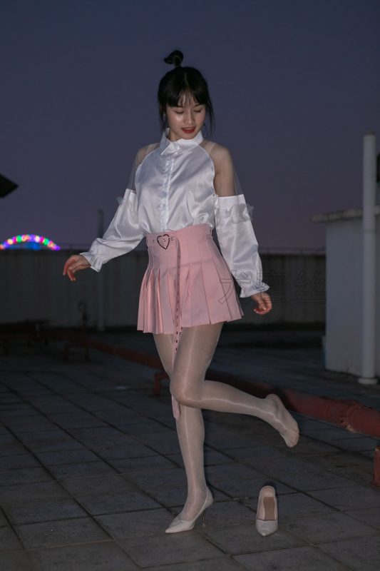 尤蜜丝摄影作品 NO.036 穿搭推广展示图集 室内室外天台 [95P/446MB]-无料摄影圈