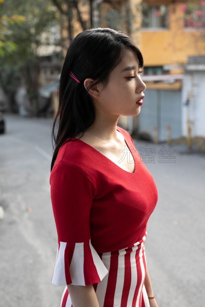 尤蜜丝摄影作品 NO.039 穿搭推广展示图集 红白条纹[82P/611MB]插图2