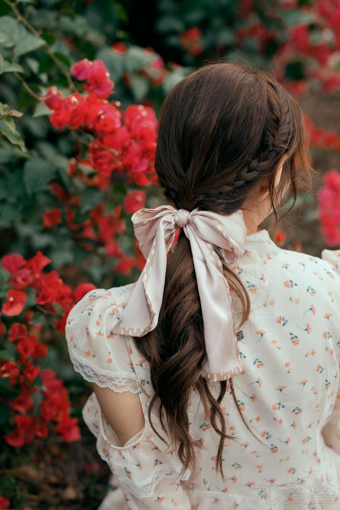 尤蜜丝摄影作品 NO.041 穿搭推广展示图集 野花香[30P/275MB]插图1