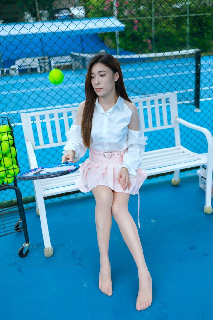 尤蜜丝摄影作品 NO.058 穿搭推广展示图集 黑丝肉丝对对碰[75P/629MB]插图1