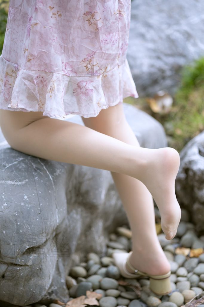 尤蜜丝摄影作品 NO.065 穿搭推广展示图集[45P/405MB]插图3