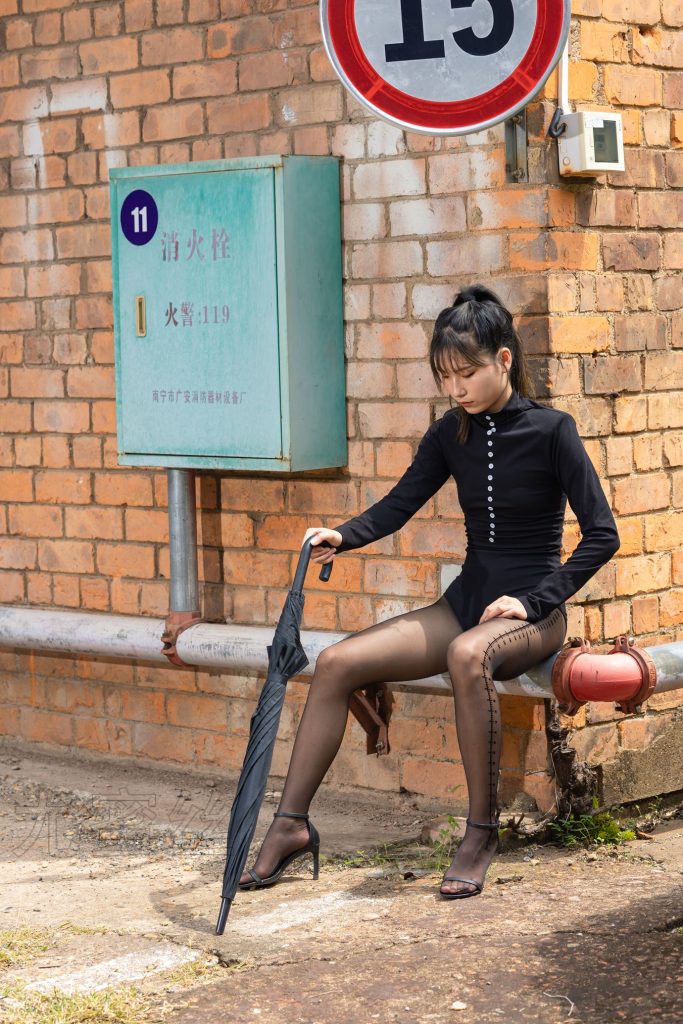 尤蜜丝摄影作品 NO.071 穿搭推广展示图集[45P/421MB]插图2