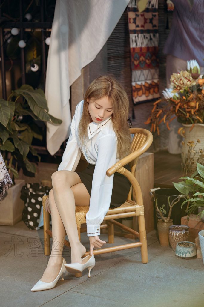 尤蜜丝摄影作品 NO.085 穿搭推广展示图集[70P/1V/538MB]插图1