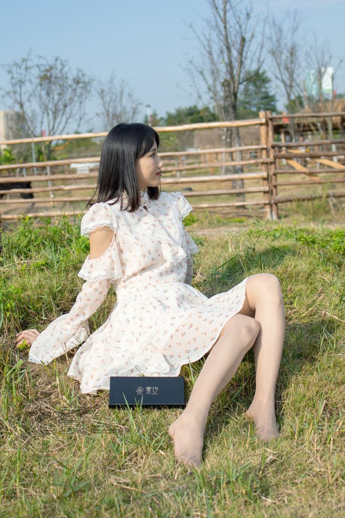 尤蜜丝摄影作品 NO.086 穿搭推广展示图集[76P/400MB]插图1