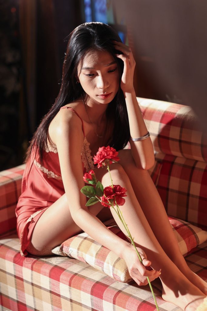 [尤蜜丝摄影作品]穿搭写真 NO.140[52P/567MB]插图1