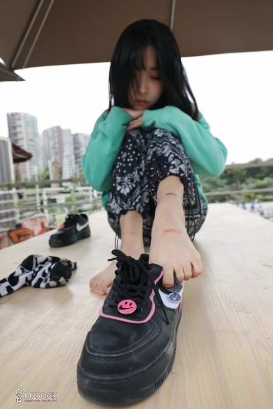 [MZSOCK]爱美足摄影作品 NO.163 Ella[151P/459MB]-无料摄影圈