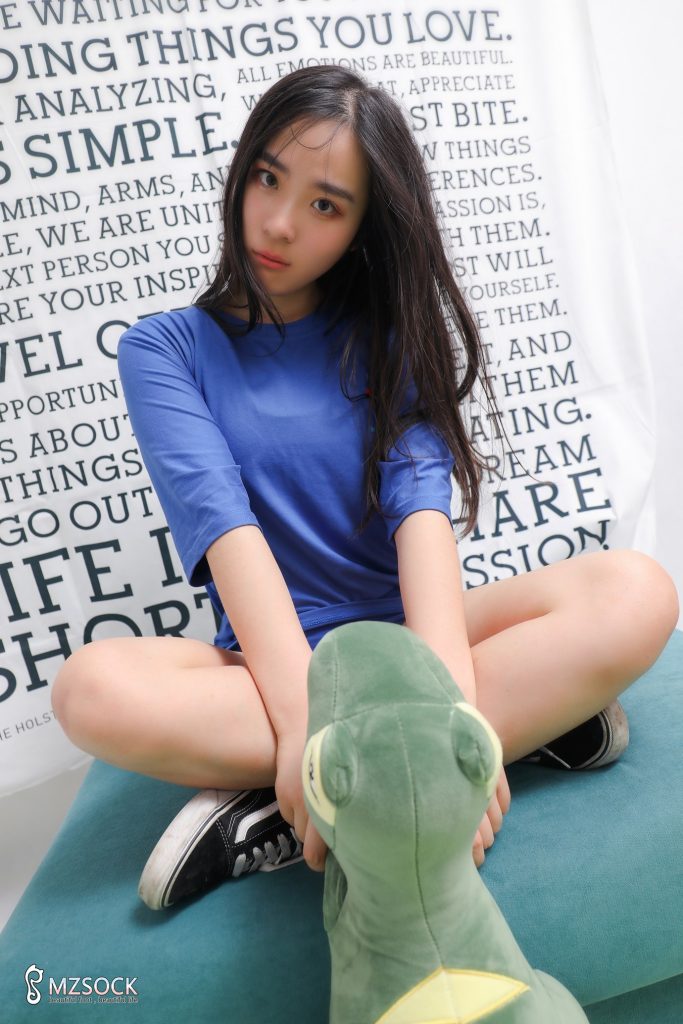 [MZSOCK]爱美足摄影作品 NO.198 包包[100P/369MB]插图1