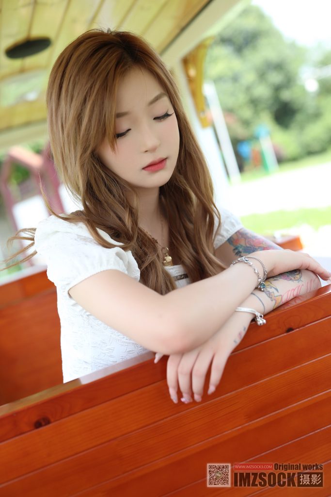 [MZSOCK]爱美足摄影作品 NO.239 梦琪[89P/1V/1.60GB]插图1